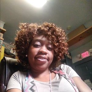 Meet your Posher, Sekani